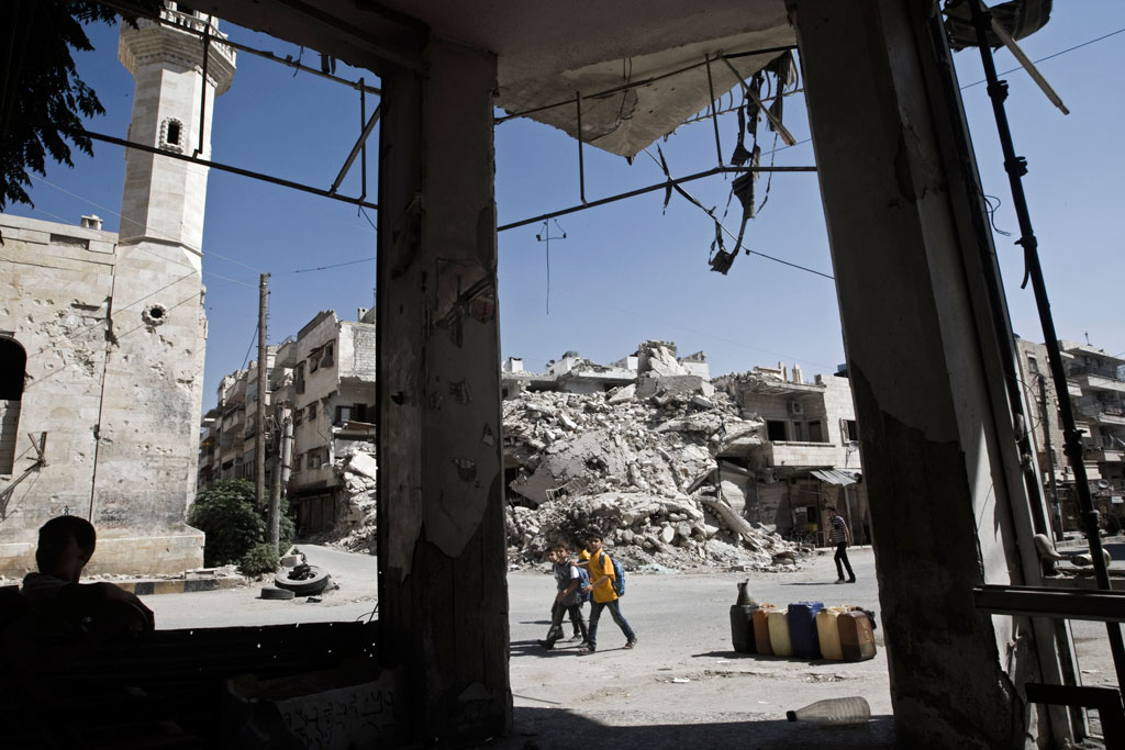 ONU condena el ataque a una escuela en Idlib y lo tacha de “crimen de guerra”