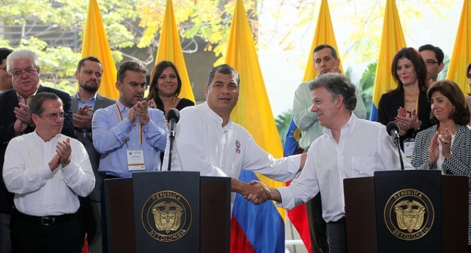 Presidente Correa felicita a Juan Manuel Santos por el Premio Nobel de la Paz