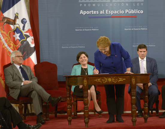 Presidenta Bachelet promulga Ley que establece un Sistema de Aportes al Espacio Público Aplicable a los Proyectos Inmobiliarios públicos y privados
