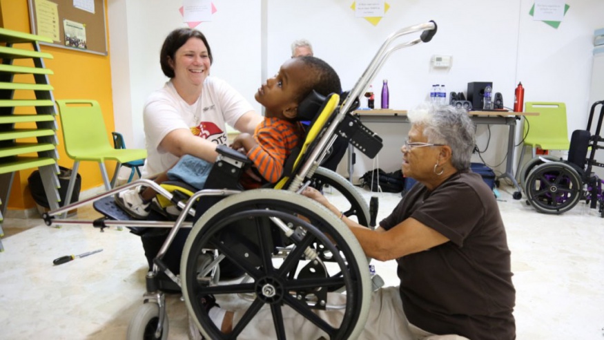REPÚBLICA DOMINICANA: Niños con discapacidad motora reciben sillas de ruedas del Despacho de la Primera Dama