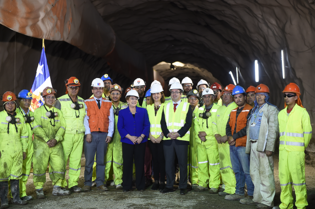 CHILE: Presidenta Bachelet visita obras del nuevo Túnel Chamisero II