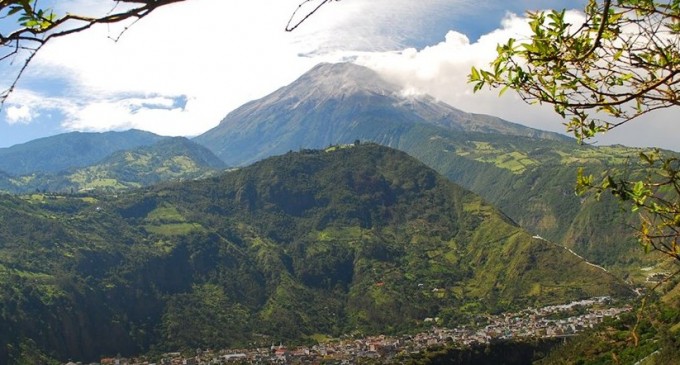 Estado del volcán Tungurahua cambió a alerta amarilla