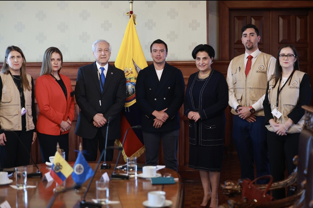 La Misión de Observación Electoral de la OEA se Reunió con el Presidente de Ecuador Noboa
