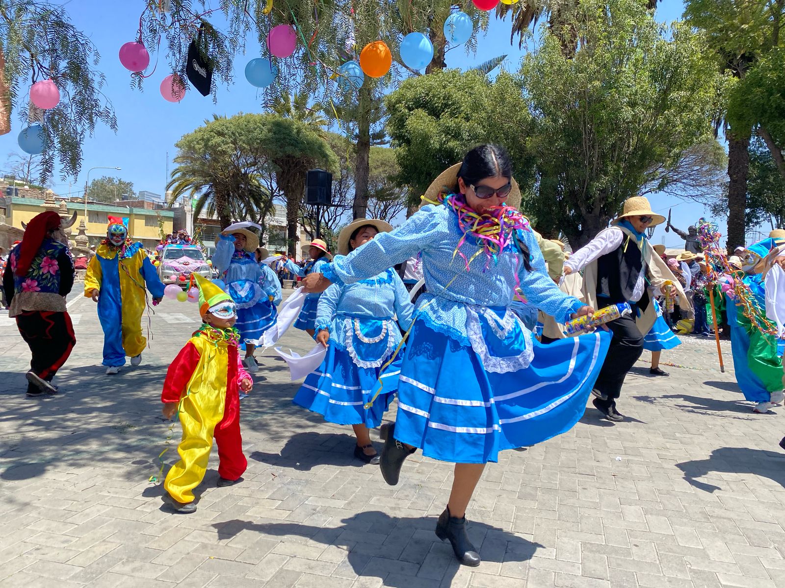 Quequeña celebro con música y danzas la tradicional despedida de carnaval lonco 2025