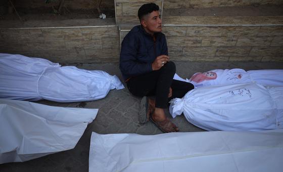 Gaza, muertes por sida, niñas en Afganistán... Las noticias del lunes
