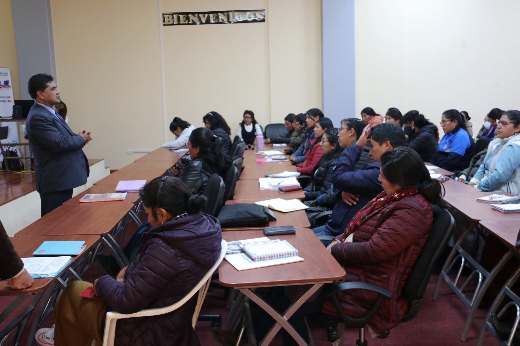 UGEL Melgar fortalece capacidades docentes a través de asistencia técnica.