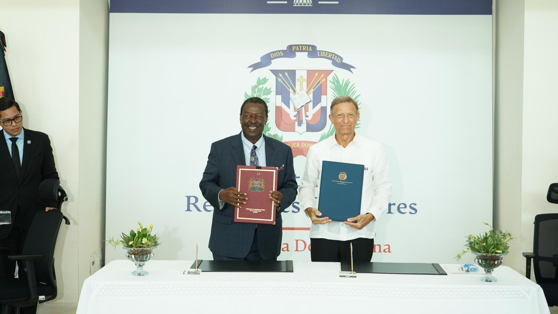 República Dominicana y Kenia Fortalecen Sus Vínculos Diplomáticos Tras Su Primer Diálogo Político y la Firma de Acuerdos