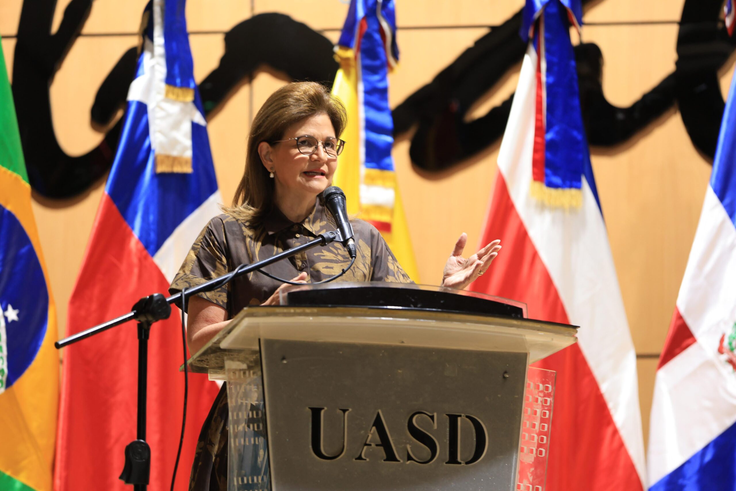 REPÚBLICA DOMINICANA: Vicepresidenta Raquel Peña Afirma Que la Inteligencia Artificial Debe Ser UN Bien Público al Servicio de Todos