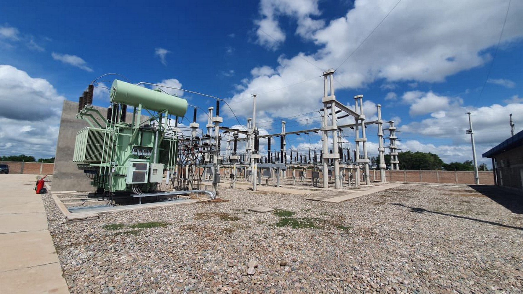 Resolución Enre N° 335/2025: Solicitud de Ampliación de la Capacidad de Transporte de Energía Eléctrica en Provincia de Buenos Aires