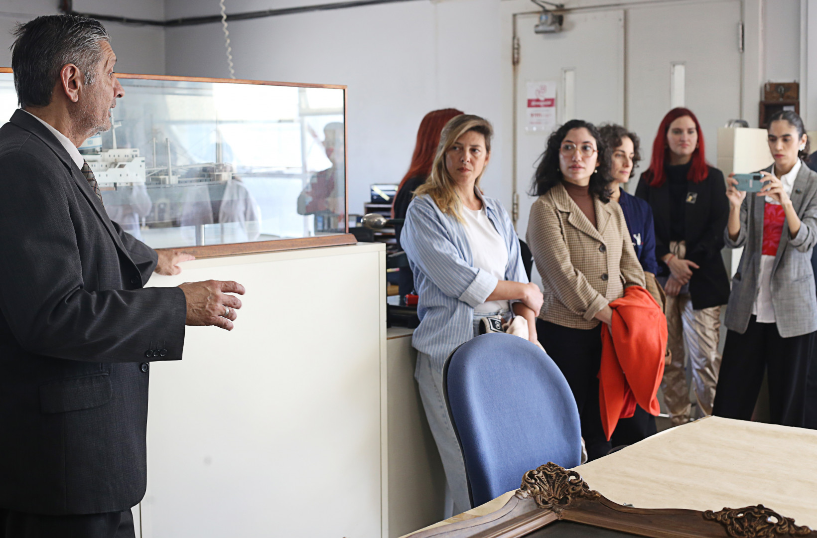 Visita de la Presidencia de la Nación y el Museo de Casa Rosada a la Coordinación de Patrimonio Cultural