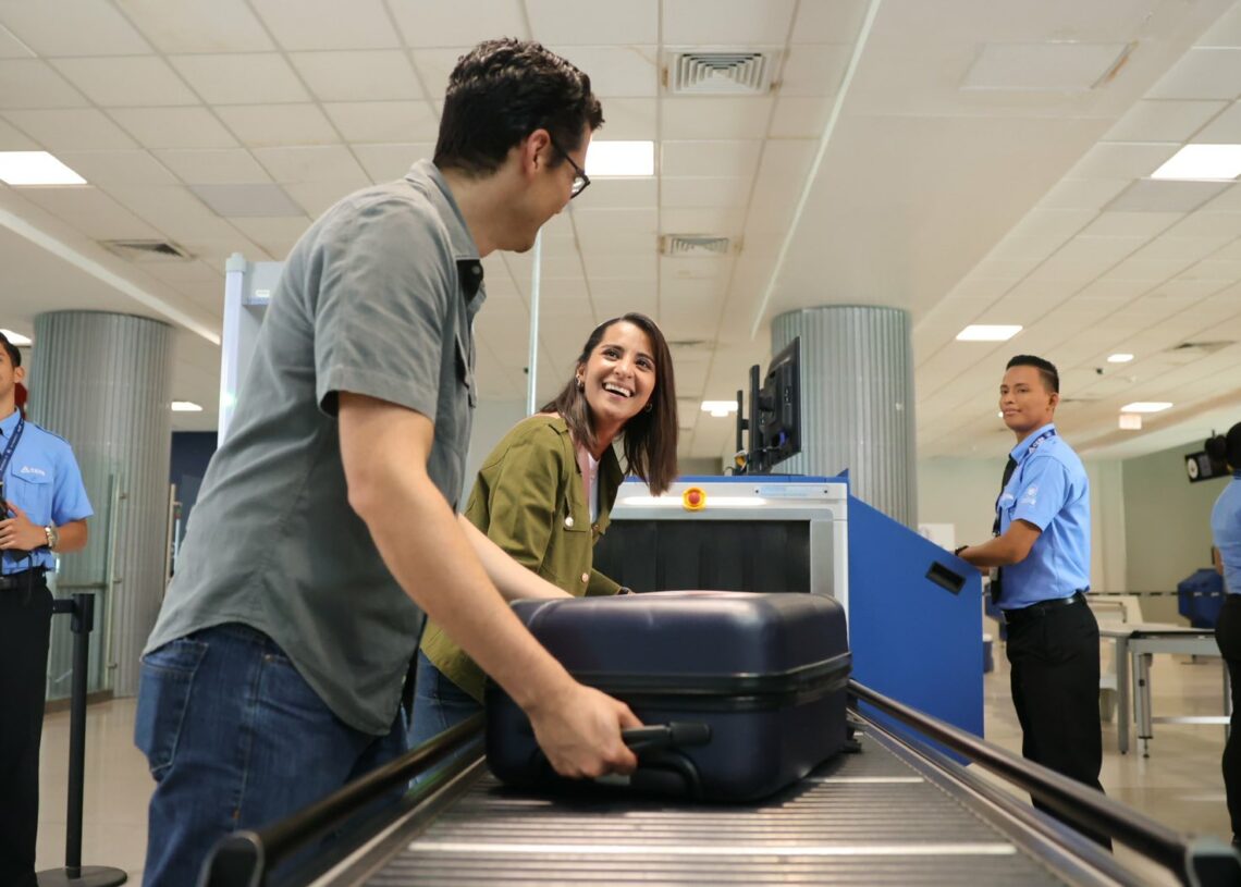 Aprueban residencia definitiva para extranjeros que inviertan en programas que impulse el Gobierno