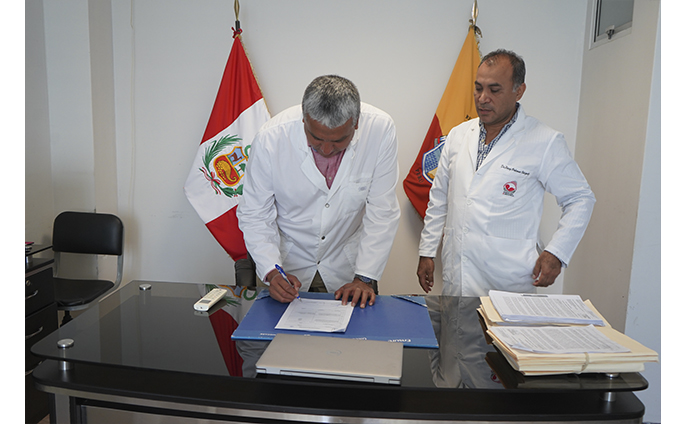 Nuevo director del Hospital Regional Lambayeque asume funciones